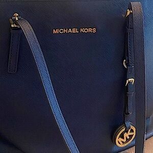 Beautiful huge Blue MK hardly used tote.